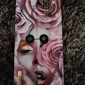 Pat McGrath Labs Rose-Themed Eyeshadow Palette - Mothership VII Divine Rose
